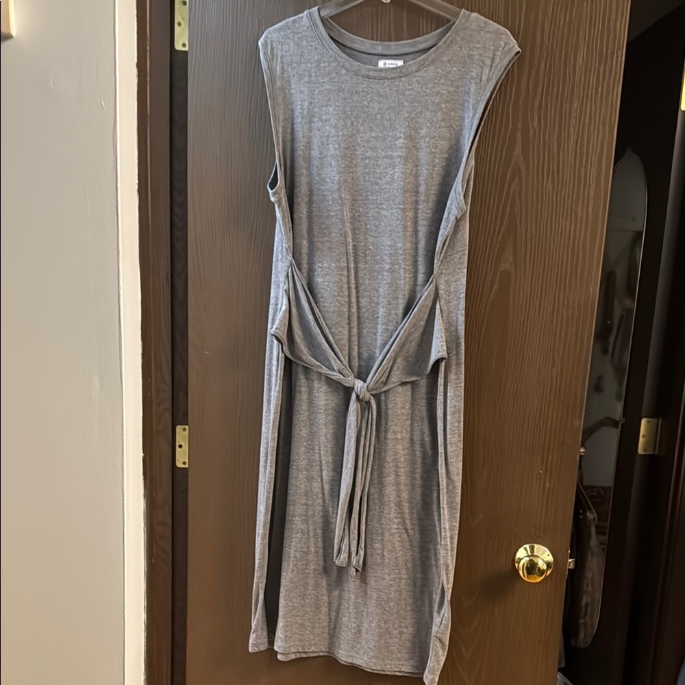 Gray Sleeveless Sheath Midi Dress for Casual Wear XL